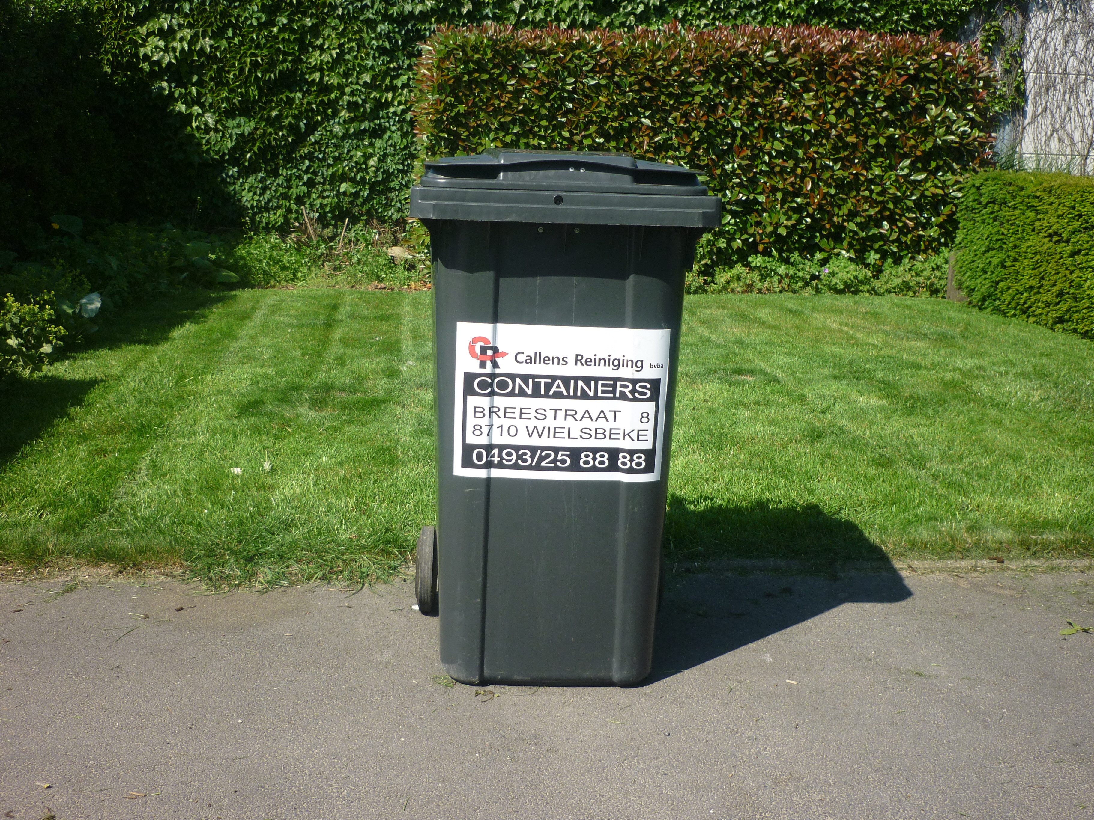 Rolcontainer 240L voorkant.jpg