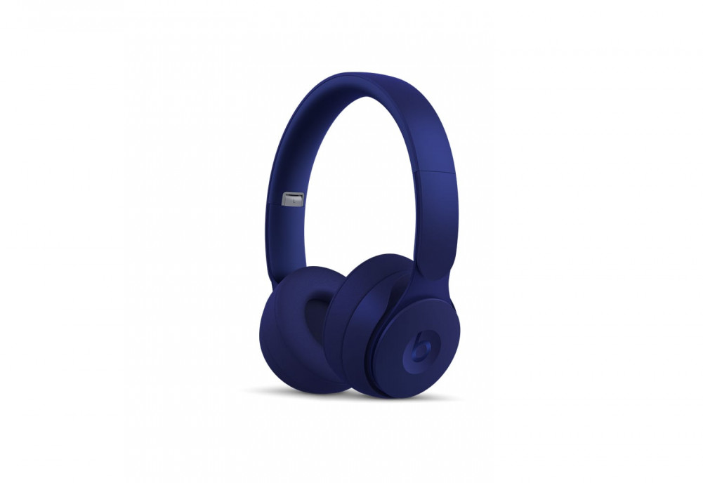 https://dpyxfisjd0mft.cloudfront.net/lab9-2/2019/Products/Beats/beats-solo-pro-darkblue-1.jpg?1571660514&w=1456&h=1000