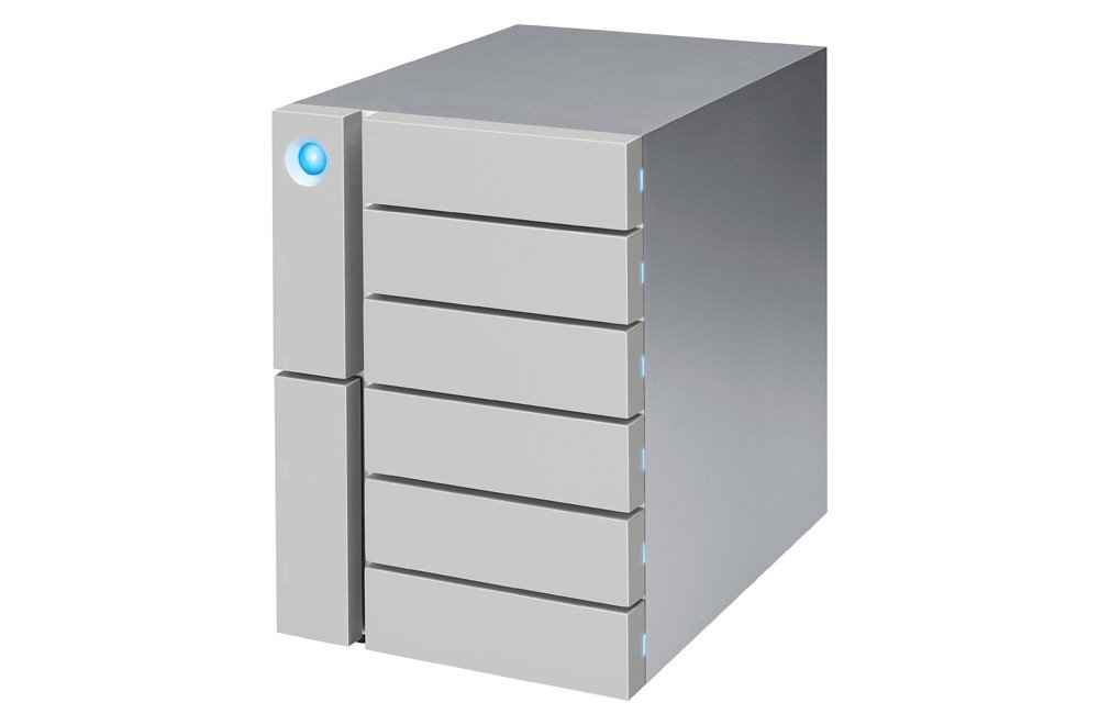 https://dpyxfisjd0mft.cloudfront.net/lab9-2/B2B/Producten%20-%20Grafics/LaCie/6big%20Thunderbolt%203/LaCie%206big%20Thunderbolt%203.jpg?1495442166&w=1000&h=660