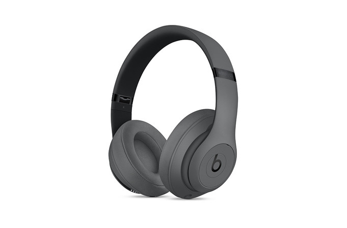 https://dpyxfisjd0mft.cloudfront.net/lab9-2/Producten/Beats/Beats-studio-wireless-grijs.jpg?1543907579&w=681&h=449