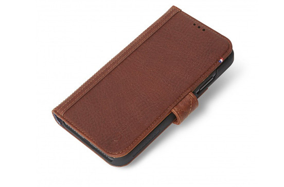 https://dpyxfisjd0mft.cloudfront.net/lab9-2/Producten/Decoded/Decoded-Card-Wallet-voor-iPhone-Xs-Max---Cinnamon-Brown.jpg?1546936841&w=552&h=364