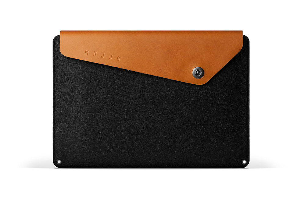 https://dpyxfisjd0mft.cloudfront.net/lab9-2/Producten/Mujjo/mujjo-mbp-sleeve-tan.png?1423920046&w=1000&h=660
