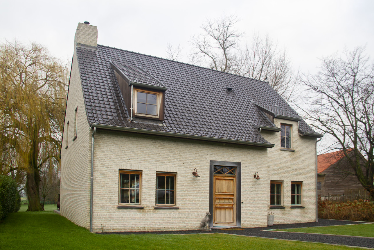 Buitenschrijnwerk-001.jpg